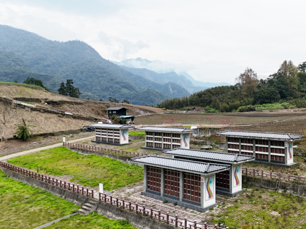 圖片：四季公墓