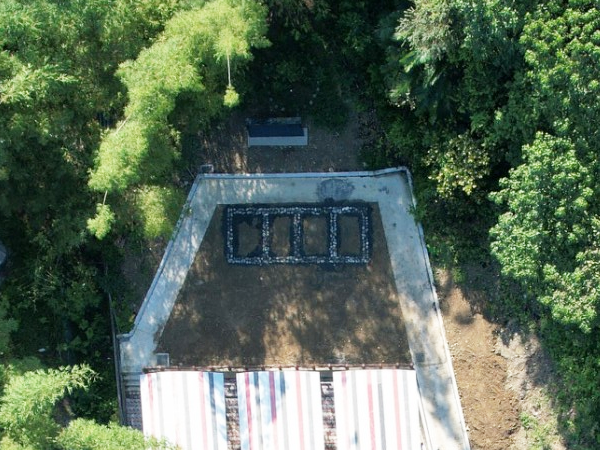 圖片：寒溪下公墓